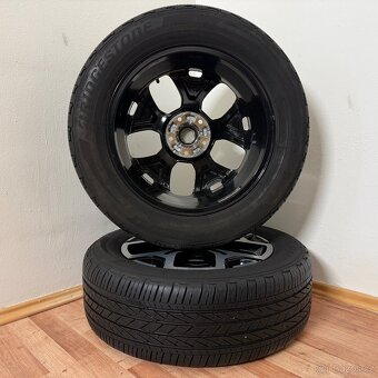 DACIA DUSTER 5x114,3 R17 ET50+LETNÍ 215/60R17 7/6mm - 10