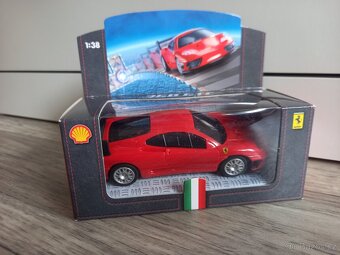 5ks modelů Ferrari Shell V-power 1:38 - 10