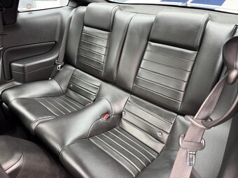 Ford Mustang 5.4 GT 500 SHELBY 335kW Manuál 33 107 Km Xenony - 10