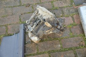 Převodovka víko kapota nárazník světlo Peugeot 206 SW - 10