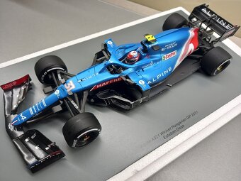 ALPINE A521 ESTEBAN OCON VÍTĚZ GP MAĎARSKA 2021 SPARK 1:18 - 10