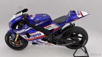 Yamaha yzr m1 2009, sterilgarda - 10