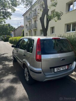 Ford Fusion 1.4 - 10