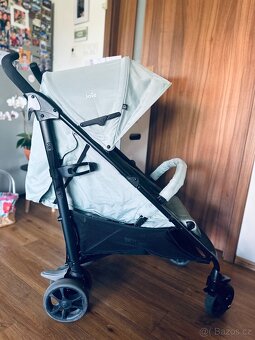 Kočárek do 22 kg JOIE Brisk™ LX 2025 Laurel golfové hole - 10