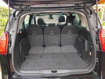 Peugeot 5008 - 10