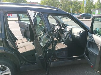 Škoda Yeti 2.0TDI 103kW 4x4 climatronic Xenony tažné Navi - 10