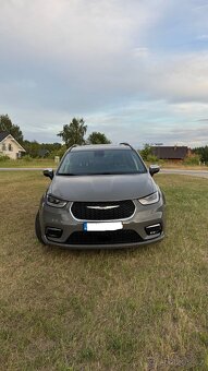 Chrysler Pacifica LIMITED 2023 - 10