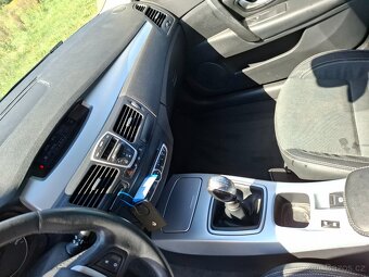 Renault Laguna 2.0 Diesel 96kw Kombi Klima Model 2009. - 10