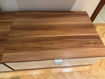 Prodám obývací stěnu a konferenční stůl - 10