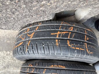 15" originál Renault - 4x100 - 185/65/15 - vzorek 7mm - 10