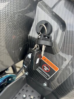 Dětská čtyřkolka Piranha Veyron 125cc 1G8 - Carbon - 10