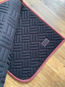 Podsedlova decka Equestrian Stockholm New Maroon DL - 10