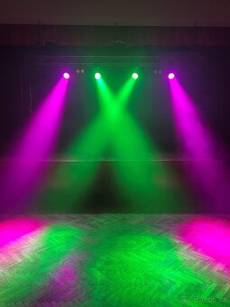 Led wash 19x15w rotačná hlava SHEHDS - 10