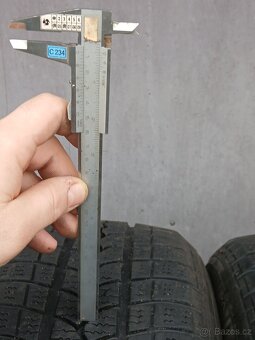 215/55 R17 zimní 6,5mm 4 kusy. - 10