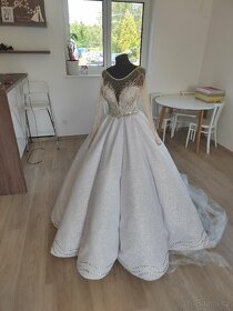 Svatební šaty - 10