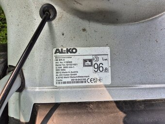 Motorová sekačka Alko s košem a pojezdem. - 10