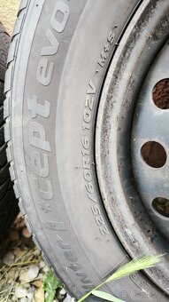 Plechové disky 5x108 R16 + zimní pneu Hankook - 10