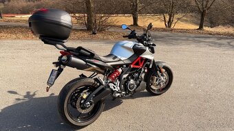 Aprilia Shiver 900 - 10