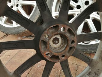 Pneu 235/40R18 AL 8x18 5x108 - 10