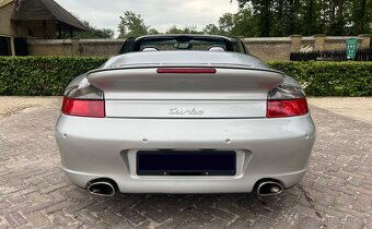 Porsche 911 Turbo Cabriolet 996 – 420 koní, manuál - 10