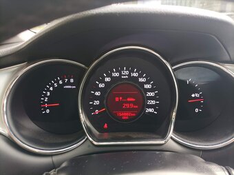 Kia Ceed SW 1.6 Gdi, 99kW kombi - 10