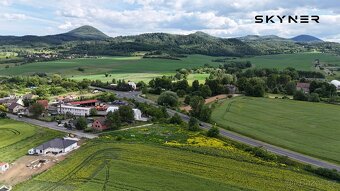 Prodej stavebního pozemku 1 255 m2, Žalany, ulice Pražská - 10