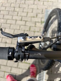 Specialized - vel M - 10