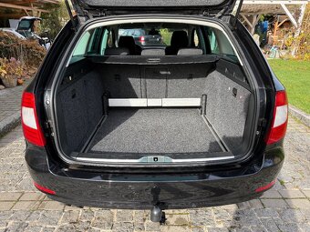 ŠKODA SUPERB KOMBI 2013 2.0TDI 103KW DSG AMBIETEN PLUS - 10