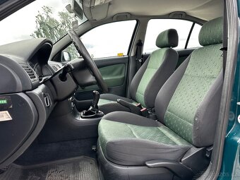 Škoda Octavia 1 1.6 74Kw / Benzín / - 10