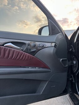 Mercedes E55 AMG - 10