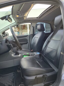 Ford focus 1.6tdci 80kw r.2008 nová STK - 10