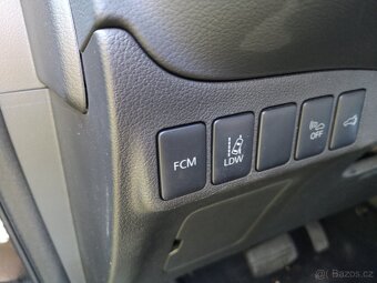 MITSUBISHI OUTLANDER PHEV HYBRID PLNÝ SERVIS MOŽNOST DPH - 10