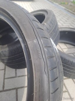 Pirelli P Zero 235/35 R19 UHP - 10