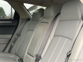 Chrysler 300 CRD - 10