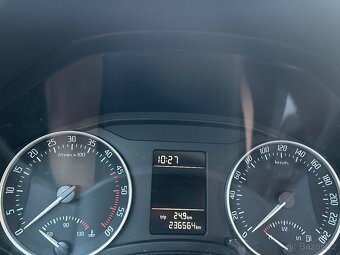 Škoda Octavia Sedan 1.9TDI 77KW 2010 / TAŽNÝ / NOVÁ STK - 10