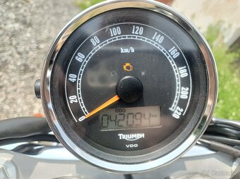 Triumph America 865 - 10