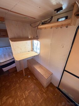 Karavan LMC - 10