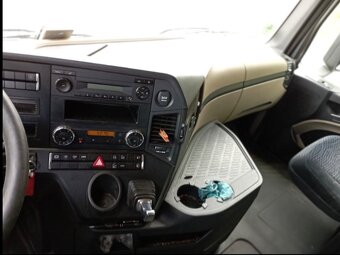 Mercedes Benz Actros 1845 - 10