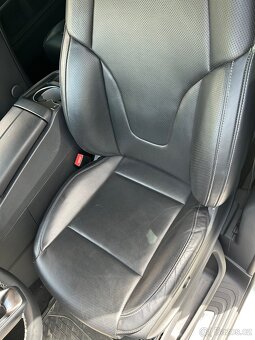 Mercedes-benz v300 4Matic - 10
