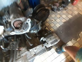 Peugeot 307 hdi 2,0hdi motory - 10