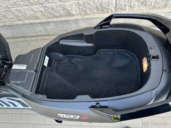 Piaggio MP3 400 HPE 2023 Sport možná doprava - 10