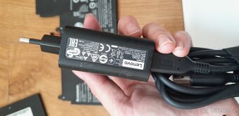 Notebook Lenovo Yoga 700-14isk na náhradní díly - 10