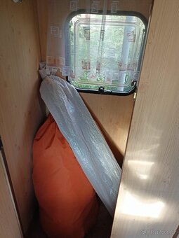 Obytný přívěs, menší karavan - 10