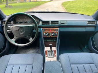 Mercedes W124 E220, Španielsko, 62666km - 10