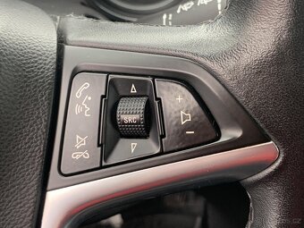 Opel Astra 1.6i ,  85 kW benzín, 2011 - 10