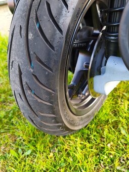Yamaha X-Max 125i - 10