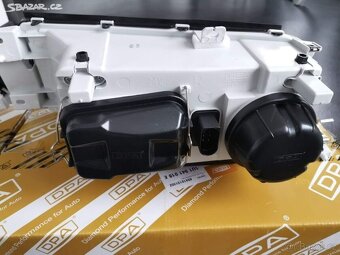 PŘEDNÍ SVĚTLA OCTAVIA 1 / ČIRÁ / KOMPLETNÍ / ZASÍLÁME - 10