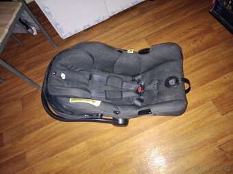 autosedačku vajíčko Joie - 10