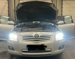Toyota avensis t25 2.2D-Cat 130 kw 2008 - 10