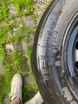 Pneu i s disky 185/60 R14 - 10